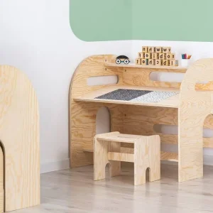 Babylove, skrivbord med stol till barnrummet