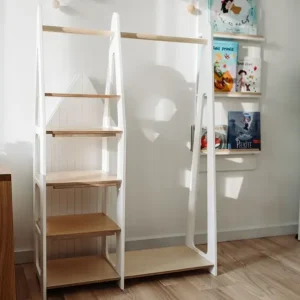 Duck Woodworks, garderob klädstång med hyllor, vit/natur